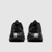 Nike Vomero 18