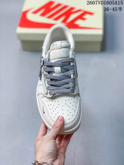Nike SB Dunk Low LV-Print Sneakers White Gray