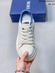 Dior White and Blue Low-Top Sneakers 2607GDD605A15