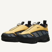 Nike Women's Saturn Gold Air Max Sunder Sneakers, HF1199 700 (No Lid)