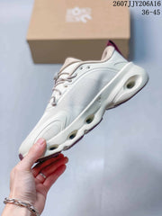 On Cloudsolo Unisex Running Sneakers Off-White 2607JJY206A16