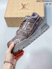 Louis Vuitton Trainer Maxi Brown Low-Top Sneakers