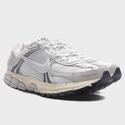 Zoom Vomero 5 SE - Platinum Tint/Photon Dust/Cashmere
