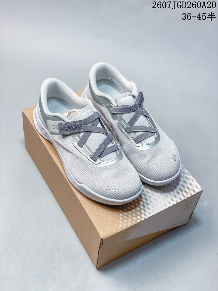 On Cloudnova Sneakers Light Gray White