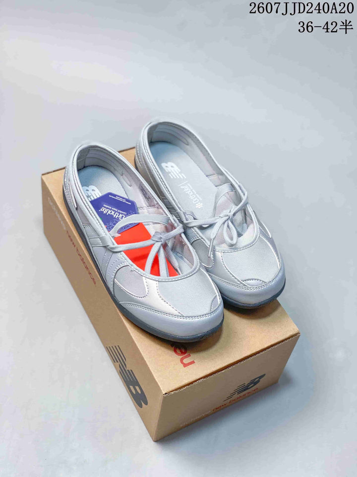New Balance Flat Breeze Women's Mary Jane Sneakers Silver 711260QQT