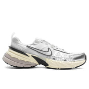 Women's V2K Run - Summit White/Metallic Silver