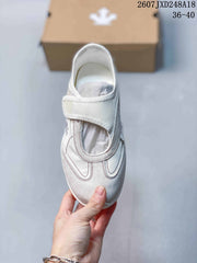 Descente Edge Court Retro Low-Top Sneakers White SP323LSN82