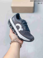 On Cloudstratus 3 Kids Running Shoes