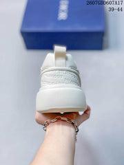 Dior White Low-Top Sneakers 2607GDD607A17