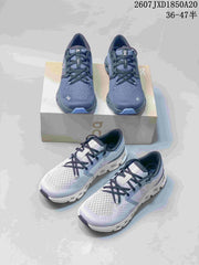 On Cloud X 4 Low-Top Sneakers